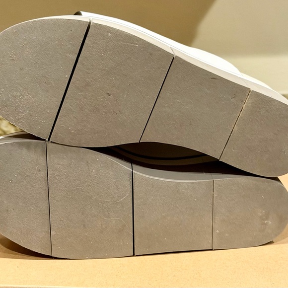 Naked Feet Women's Cream and Gray Platform Slides - Picture 8 of 9